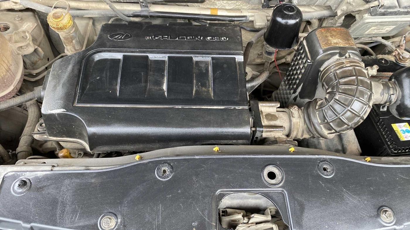 2017 Mahindra KUV 100 NXT K2+ P 6 STR, Petrol, Manual, 62,255 km, Open Bonet