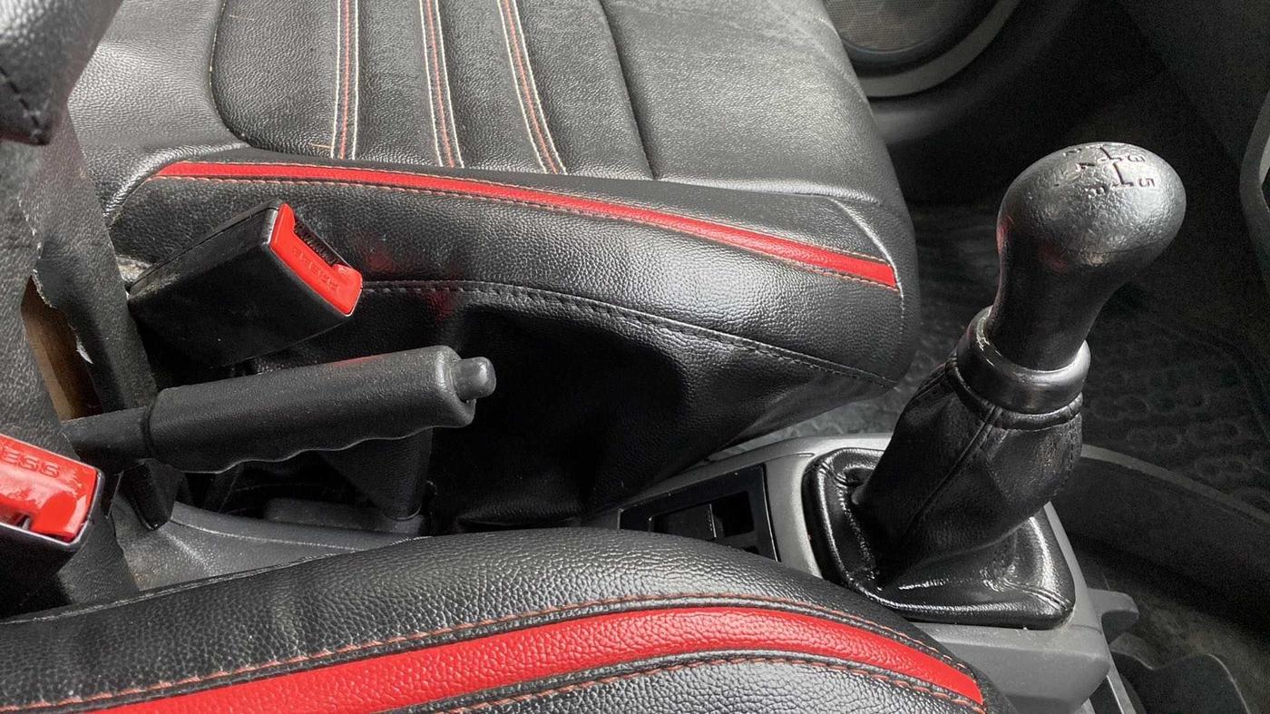 2018 Maruti Alto 800 VXI, Petrol, Manual, 35,231 km, Gear Lever