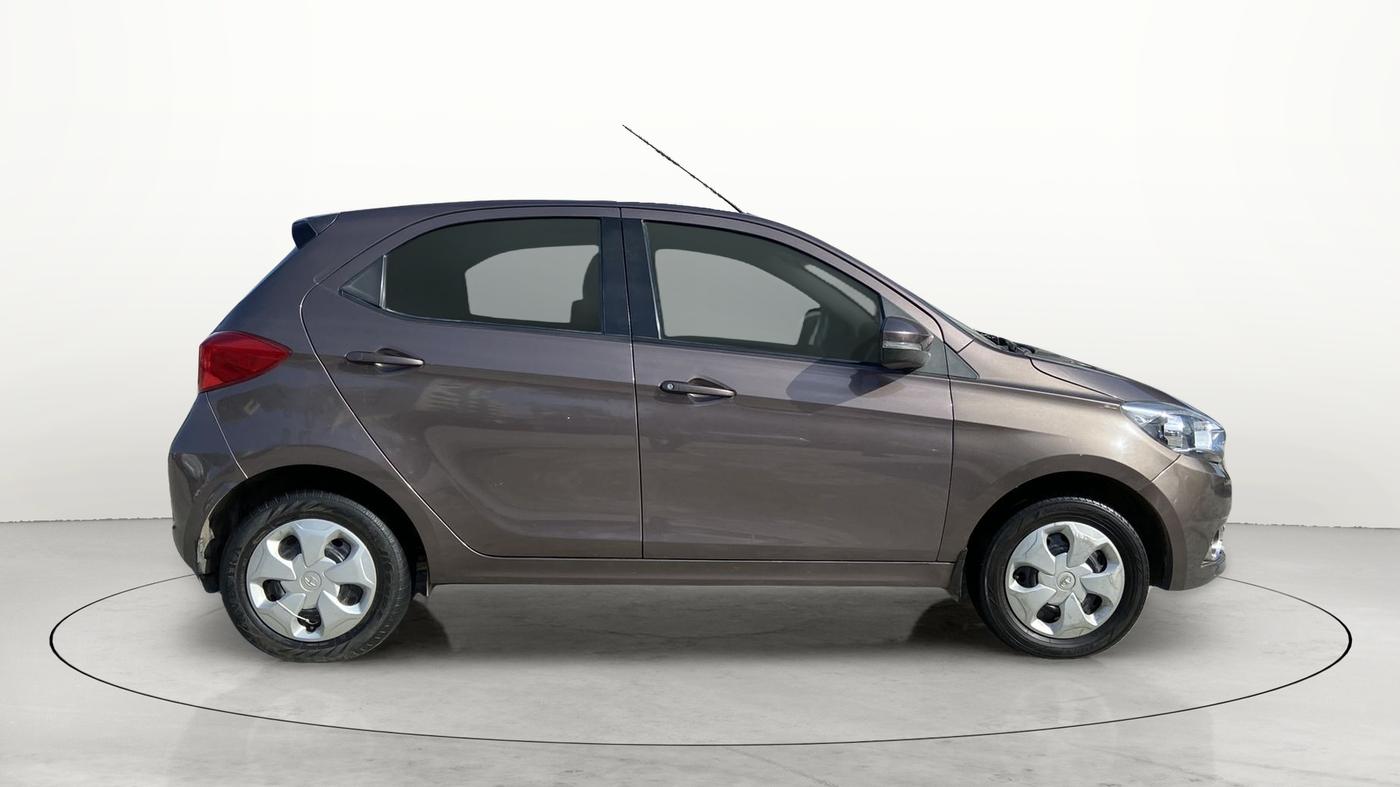 2016 Tata Tiago XZ PETROL, Petrol, Manual, 97,441 km, Right Side View