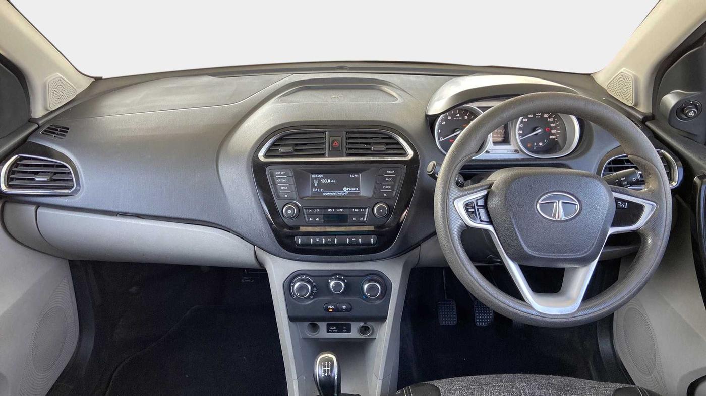 2016 Tata Tiago XZ PETROL, Petrol, Manual, 97,441 km, Dashboard
