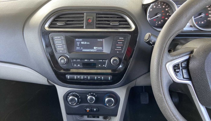 2016 Tata Tiago XZ PETROL, Petrol, Manual, 97,441 km, Air Conditioner