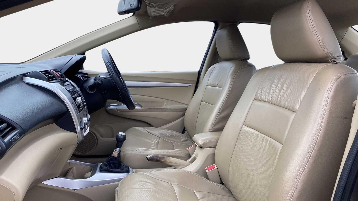2011 Honda City 1.5L I-VTEC V MT, Petrol, Manual, 1,00,199 km, Right Side Front Door Cabin