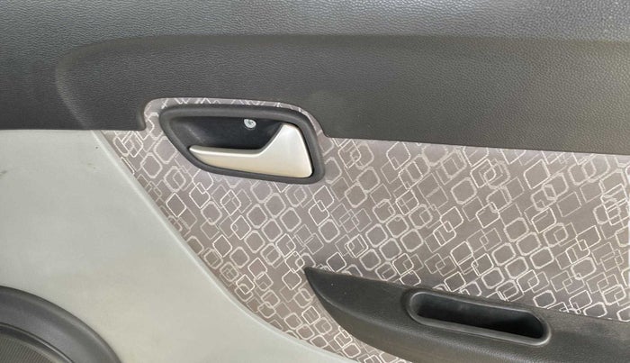 2018 Maruti Alto 800 VXI, Petrol, Manual, 32,464 km, Driver Side Door Panels Control