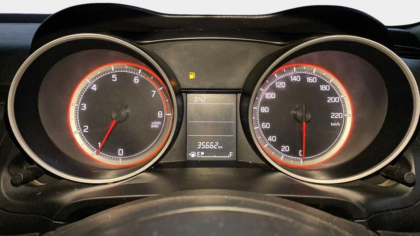 2020 Maruti Swift VXI, Petrol, Manual, 35,660 km, Odometer Image