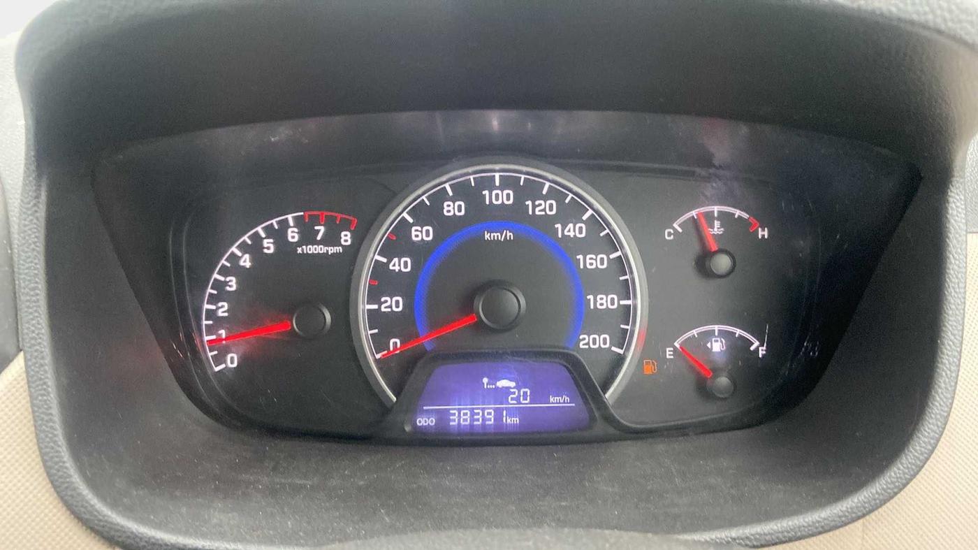 2015 Hyundai Grand i10 SPORTZ 1.2 KAPPA VTVT, Petrol, Manual, 38,362 km, Odometer Image