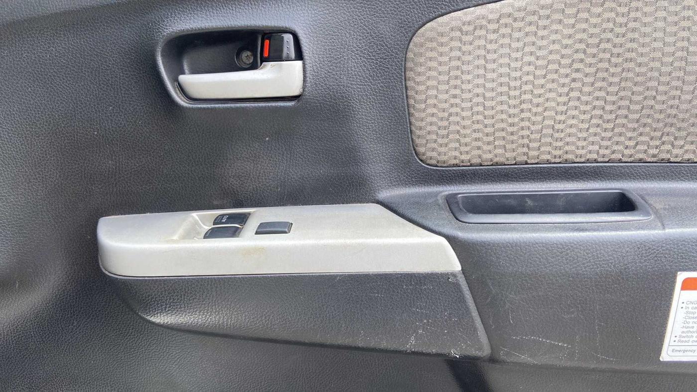 2014 Maruti Wagon R 1.0 LXI CNG, CNG, Manual, 1,05,931 km, Driver Side Door Panels Control