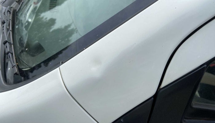 2014 Maruti Wagon R 1.0 LXI CNG, CNG, Manual, 1,05,931 km, Left A pillar - Slightly dented
