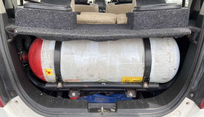 2014 Maruti Wagon R 1.0 LXI CNG, CNG, Manual, 1,05,931 km, Boot Inside