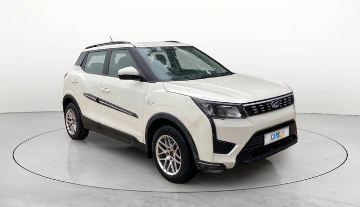 2019 Mahindra XUV300 W6 1.5 DIESEL AMT, Diesel, Automatic, 36,195 km, Right Front Diagonal