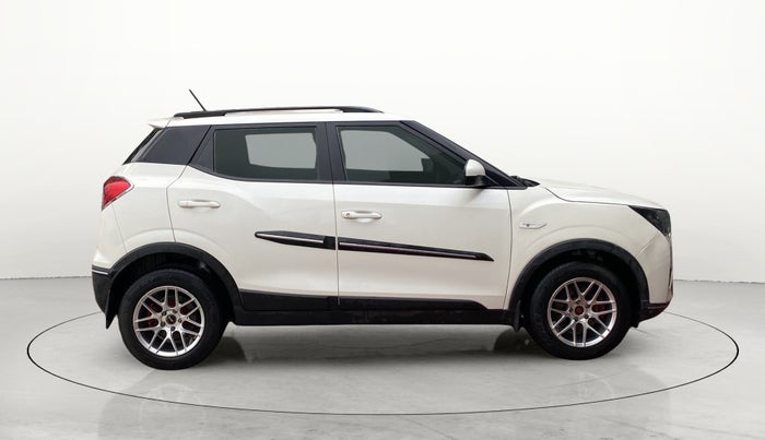 2019 Mahindra XUV300 W6 1.5 DIESEL AMT, Diesel, Automatic, 36,195 km, Right Side View