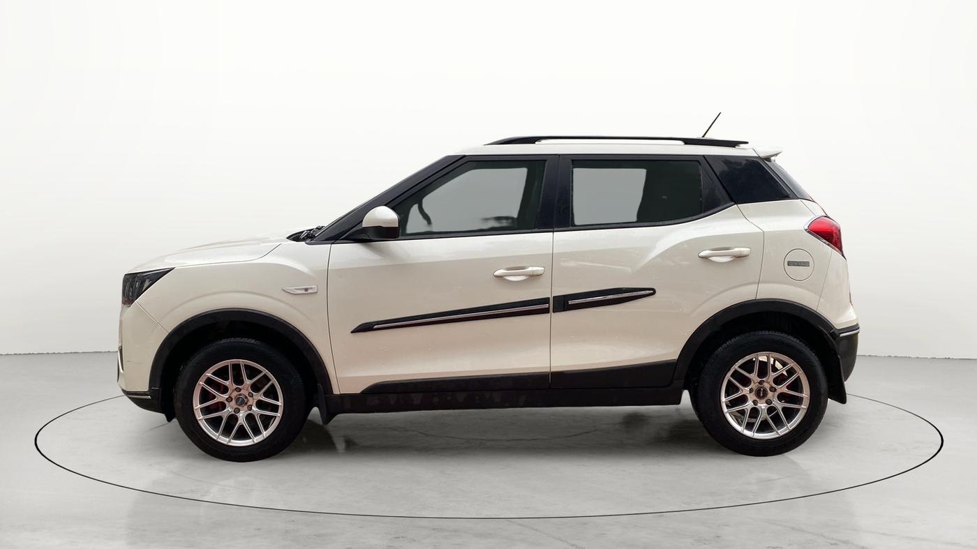 2019 Mahindra XUV300 W6 1.5 DIESEL AMT, Diesel, Automatic, 36,195 km, Left Side