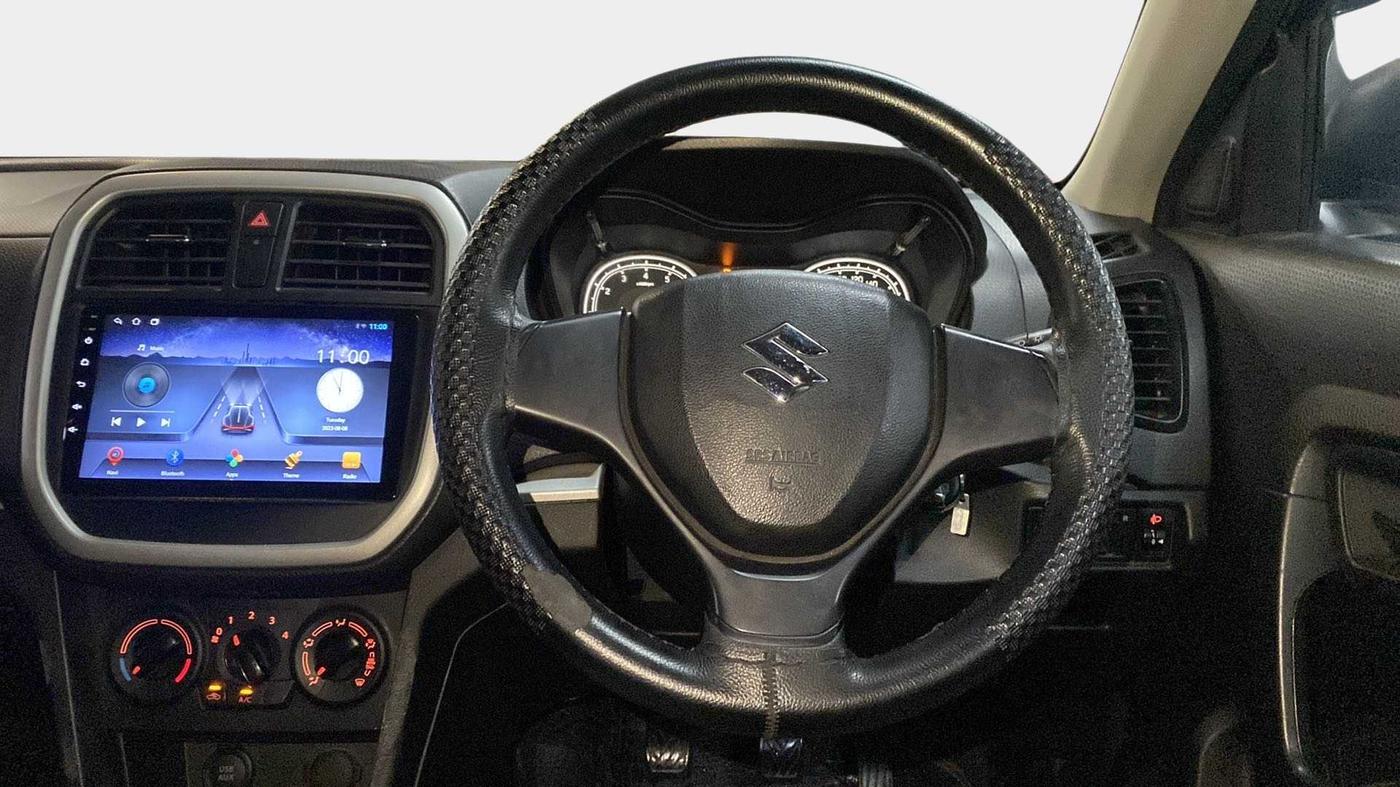 2022 Maruti Vitara Brezza LXI, Petrol, Manual, 25,956 km, Steering Wheel Close Up