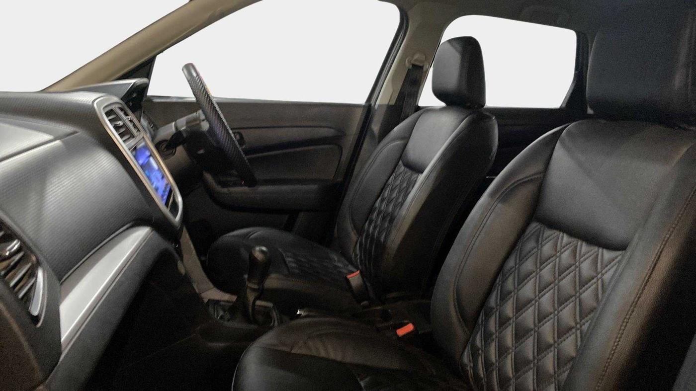 2022 Maruti Vitara Brezza LXI, Petrol, Manual, 25,956 km, Right Side Front Door Cabin
