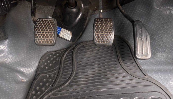 2012 Maruti Alto K10 VXI, Petrol, Manual, 55,837 km, Pedals