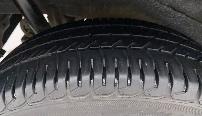 2016 Maruti Wagon R 1.0 VXI (O) AMT, Petrol, Automatic, 45,807 km, Right Rear Tyre Tread