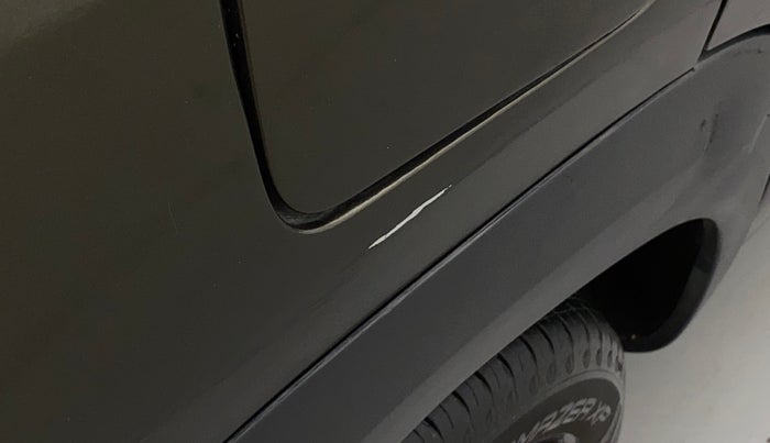 2021 Renault Kwid CLIMBER 1.0 (O), Petrol, Manual, 31,971 km, Right quarter panel - Minor scratches