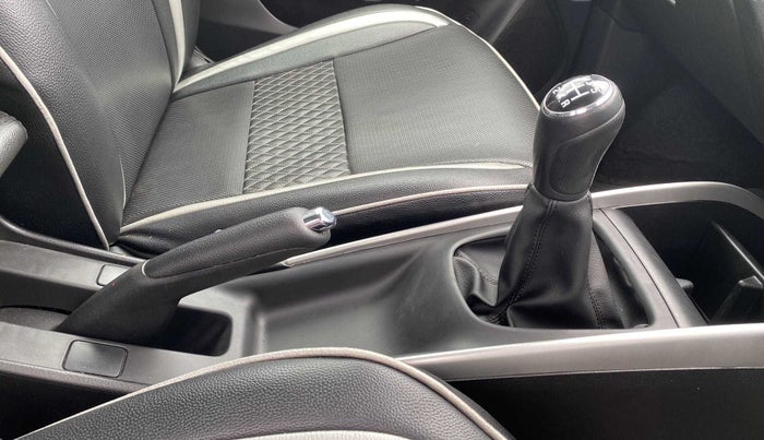 2017 Maruti Baleno ZETA PETROL 1.2, Petrol, Manual, 87,702 km, Gear Lever