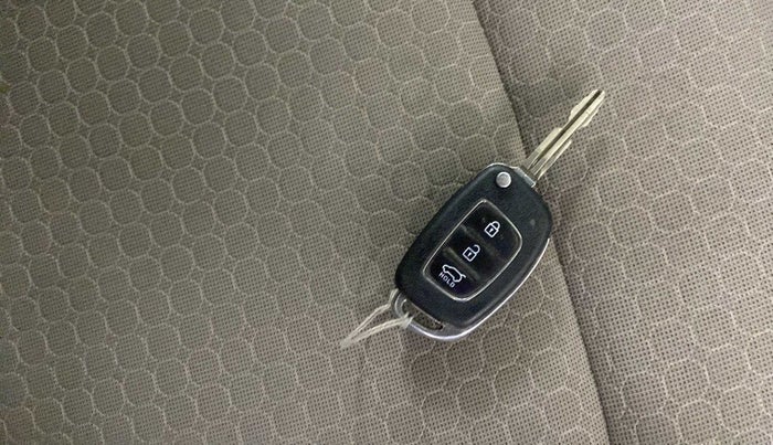 2017 Hyundai Elite i20 SPORTZ 1.2, Petrol, Manual, 63,817 km, Key Close Up