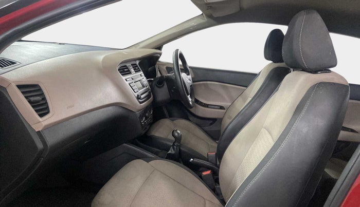 2017 Hyundai Elite i20 SPORTZ 1.2, Petrol, Manual, 63,817 km, Right Side Front Door Cabin