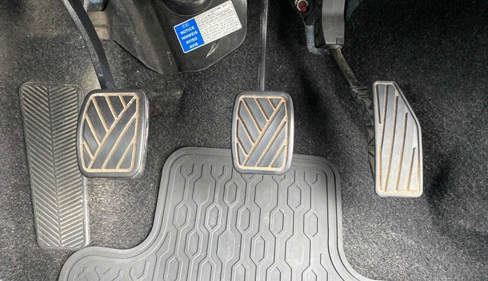 2019 Maruti Baleno DELTA PETROL 1.2, Petrol, Manual, 56,277 km, Pedals