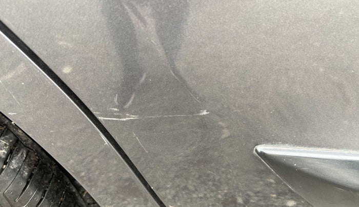 2017 Maruti Baleno ZETA PETROL 1.2, Petrol, Manual, 86,178 km, Right rear door - Minor scratches
