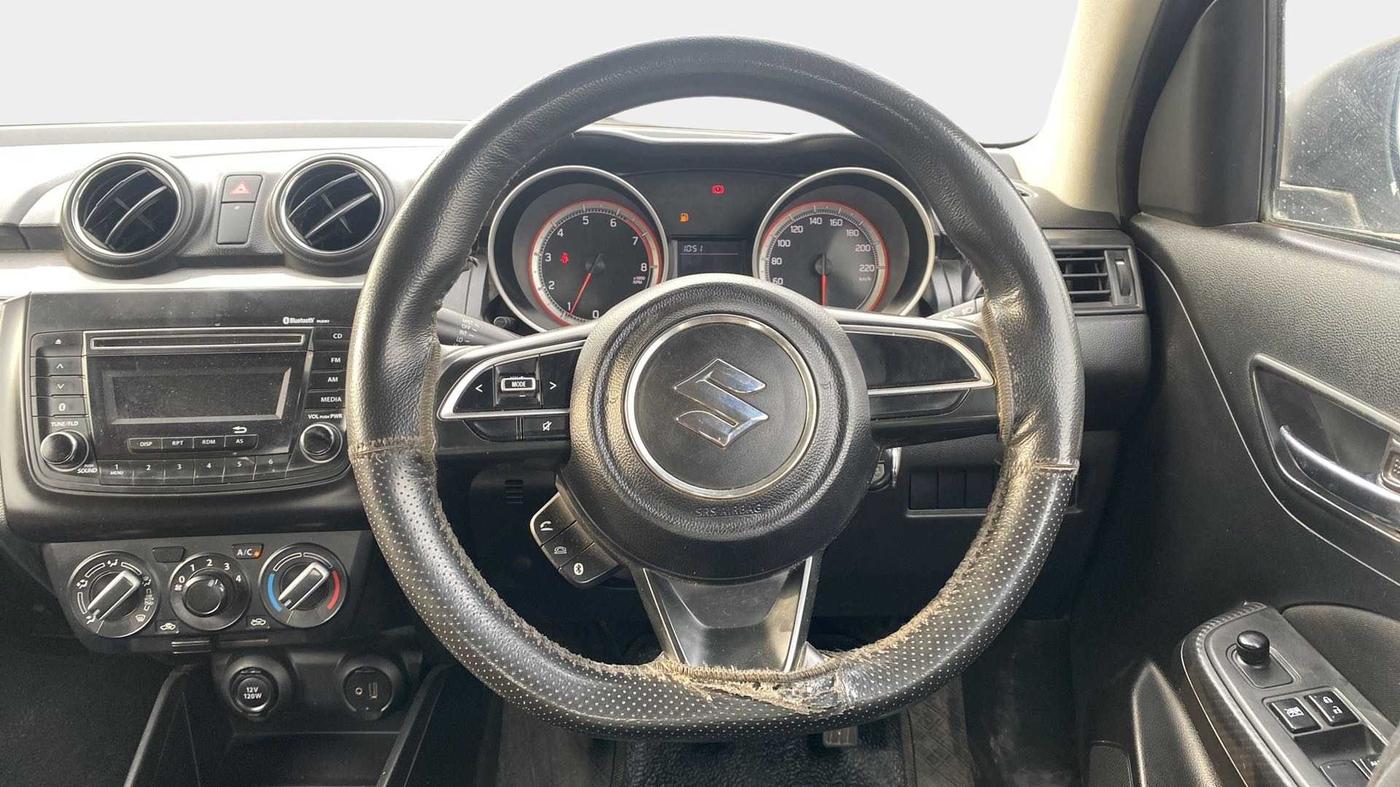 2019 Maruti Swift VXI, Petrol, Manual, 48,034 km, Steering Wheel Close Up