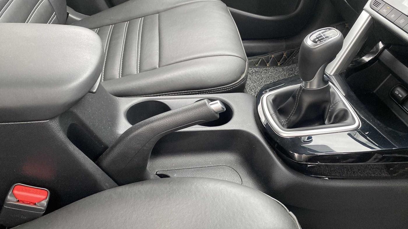 2021 KIA SELTOS HTK PLUS 1.5 IMT, Petrol, Manual, 15,756 km, Gear Lever