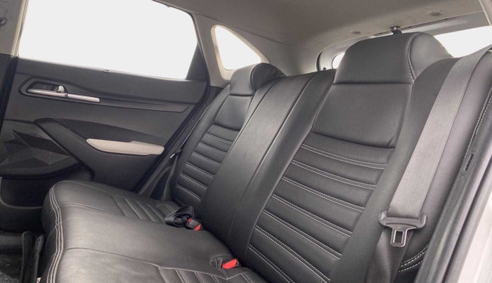 2021 KIA SELTOS HTK PLUS 1.5 IMT, Petrol, Manual, 15,756 km, Right Side Rear Door Cabin
