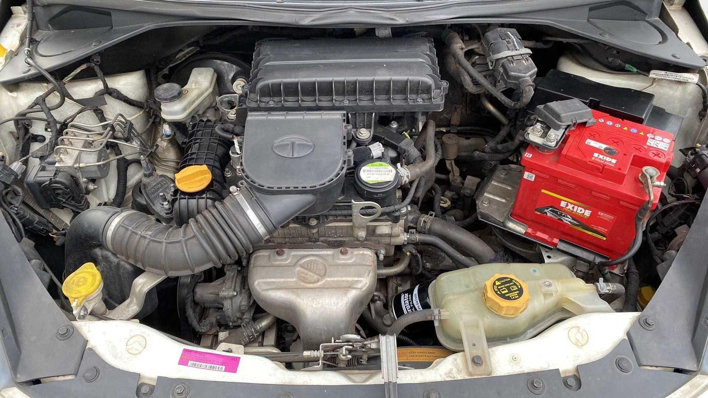 2017 Tata TIGOR XZ (O) PETROL, Petrol, Manual, 91,941 km, Open Bonet