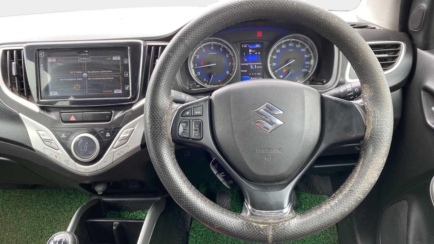 2017 Maruti Baleno ALPHA PETROL 1.2, Petrol, Manual, 1,17,814 km, Steering Wheel Close Up