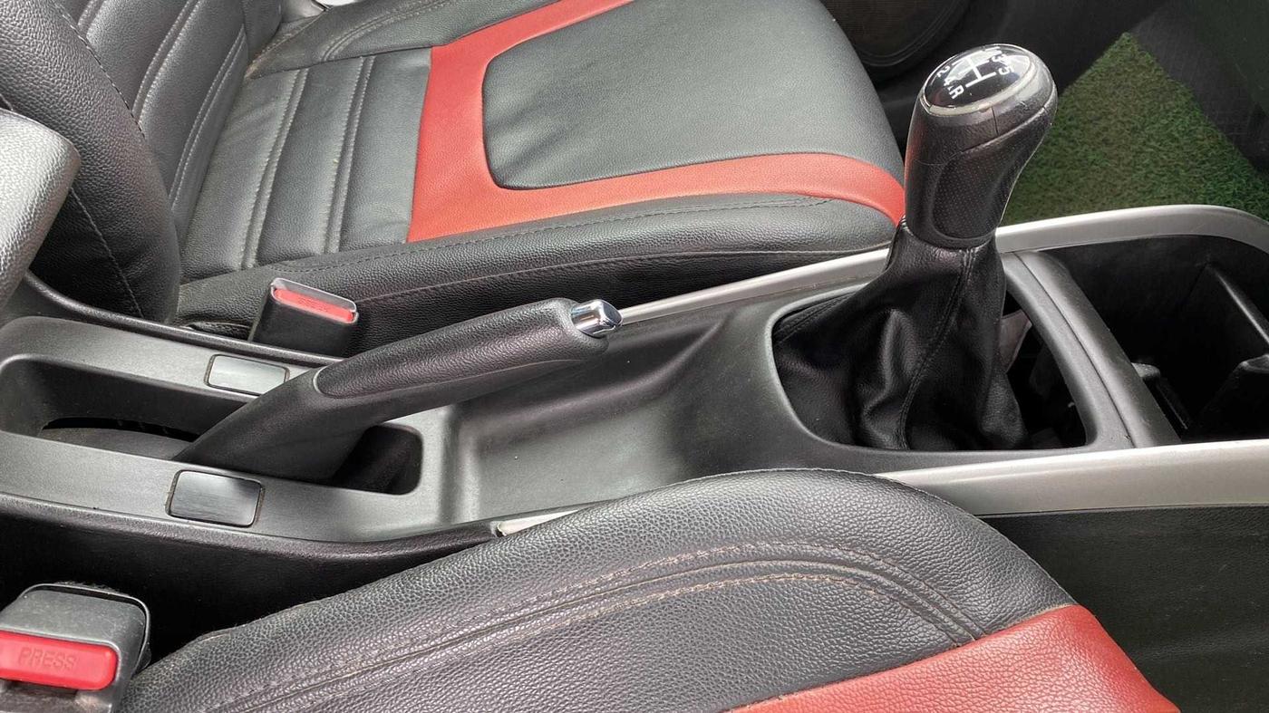 2017 Maruti Baleno ALPHA PETROL 1.2, Petrol, Manual, 1,17,814 km, Gear Lever