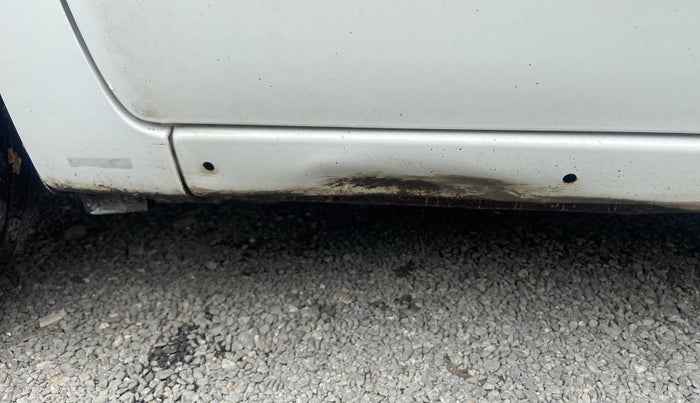 2013 Maruti Wagon R Stingray VXI, Petrol, Manual, 43,126 km, Left running board - Cladding has minor damage