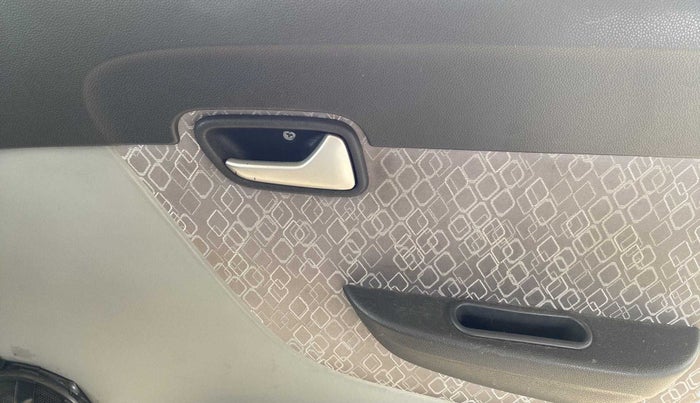 2018 Maruti Alto 800 LXI, CNG, Manual, 40,670 km, Driver Side Door Panels Control