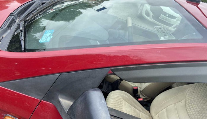2018 Hyundai Eon ERA +, Petrol, Manual, 58,046 km, Left A pillar - Paint is slightly faded
