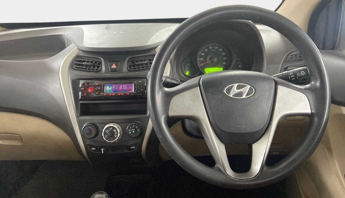 2016 Hyundai Eon ERA PLUS (O), Petrol, Manual, 48,843 km, Steering Wheel Close Up