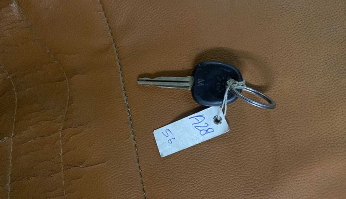 2016 Hyundai Eon ERA PLUS (O), Petrol, Manual, 48,843 km, Key Close Up