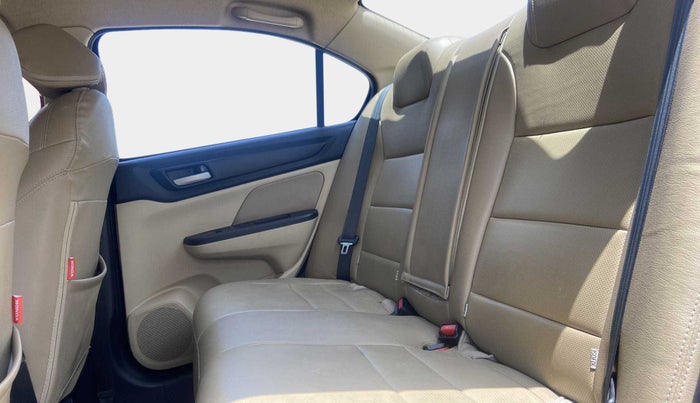 2018 Honda Amaze 1.2L I-VTEC V CVT, Petrol, Automatic, 29,256 km, Right Side Rear Door Cabin