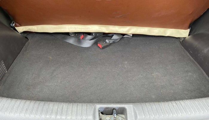 2014 Hyundai Santro Xing GLS, Petrol, Manual, 59,005 km, Boot Inside