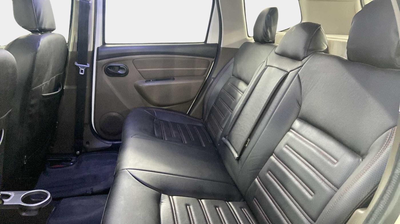 2019 Renault Duster RXS PETROL, Petrol, Manual, 15,517 km, Right Side Rear Door Cabin