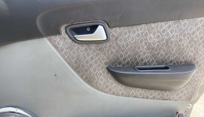 2017 Maruti Alto 800 LXI, Petrol, Manual, 47,619 km, Driver Side Door Panels Control