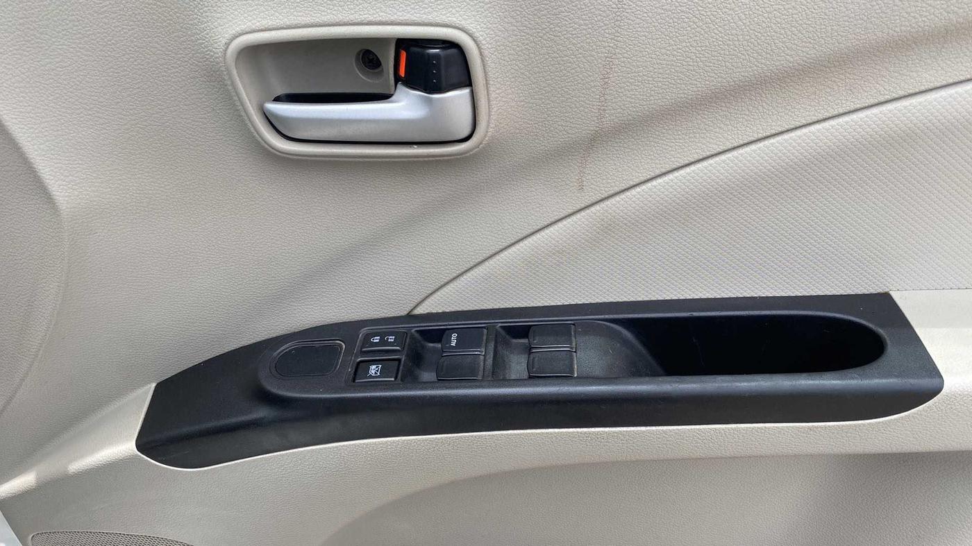 2021 Maruti Celerio VXI CNG, CNG, Manual, 88,887 km, Driver Side Door Panels Control