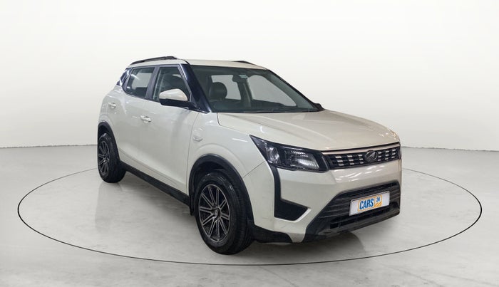2021 Mahindra XUV300 W6 1.5 DIESEL AMT, Diesel, Automatic, 64,710 km, Right Front Diagonal