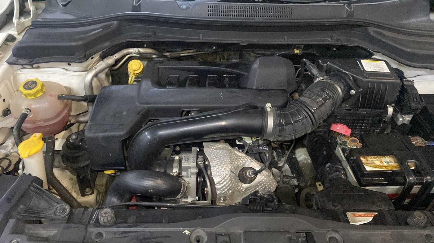 2021 Mahindra XUV300 W6 1.5 DIESEL AMT, Diesel, Automatic, 64,710 km, Open Bonet