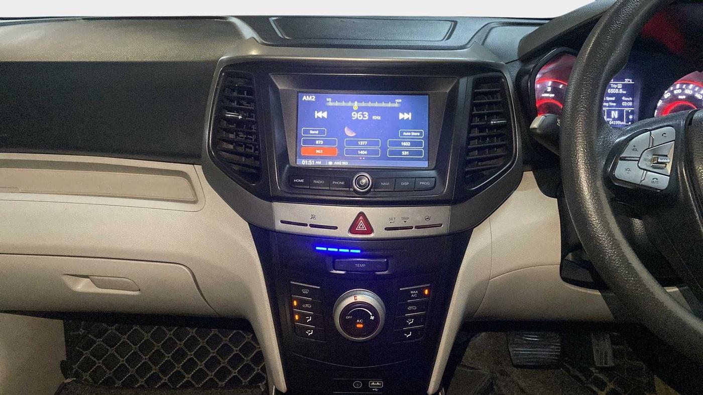 2021 Mahindra XUV300 W6 1.5 DIESEL AMT, Diesel, Automatic, 64,710 km, Air Conditioner