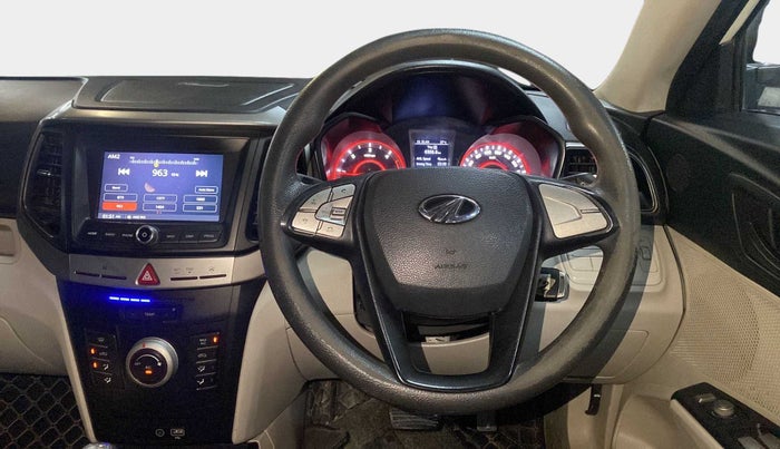 2021 Mahindra XUV300 W6 1.5 DIESEL AMT, Diesel, Automatic, 64,710 km, Steering Wheel Close Up