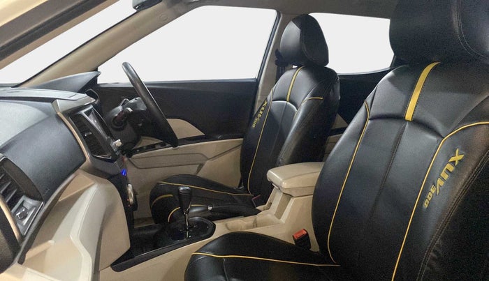 2021 Mahindra XUV300 W6 1.5 DIESEL AMT, Diesel, Automatic, 64,710 km, Right Side Front Door Cabin