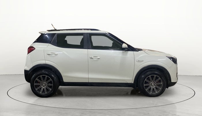 2021 Mahindra XUV300 W6 1.5 DIESEL AMT, Diesel, Automatic, 64,710 km, Right Side View