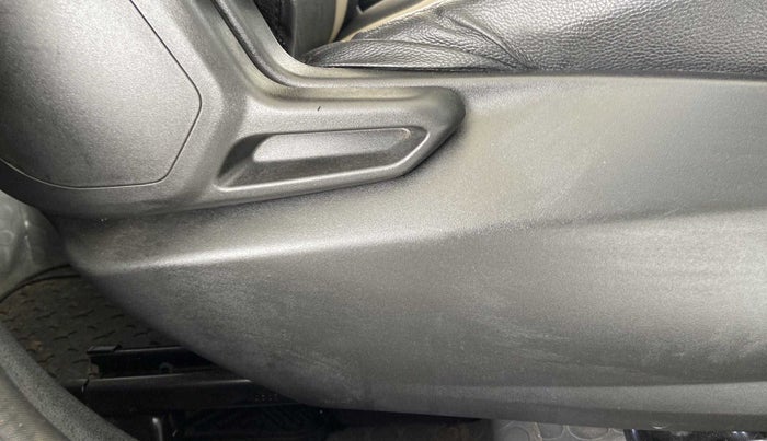 2021 Tata Tiago XT PETROL, Petrol, Manual, 29,943 km, Driver Side Adjustment Panel