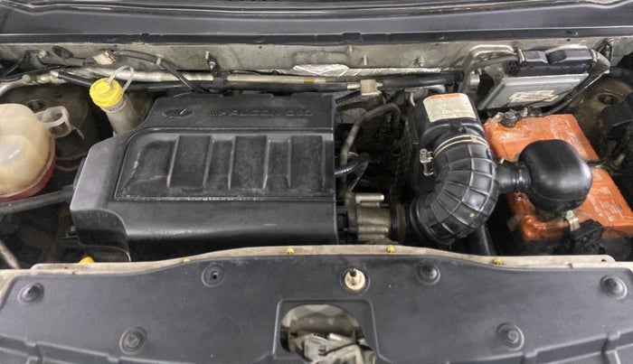 2017 Mahindra KUV 100 NXT K6+ P 6 STR, Petrol, Manual, 37,390 km, Open Bonet