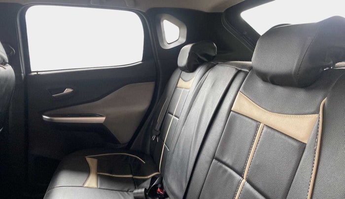 2021 Nissan MAGNITE XV MT, Petrol, Manual, 10,938 km, Right Side Rear Door Cabin